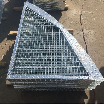 China Reja galvanizada resbalón anti al aire libre de la barra, suelo de la rejilla del metal de 30 * de 3m m proveedor