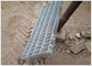 Material de construcción galvanizado caliente de rejilla de acero bloqueado de la presión de la prolongación del andén proveedor