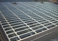 ISO9001 serró la reja de acero para solar el espaciamiento modificado para requisitos particulares de la barra cruzada proveedor