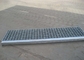 Pisadas de escalera del metal de ASTM Q235 SS304, pisada de escalera del acero inoxidable 25 x 3 proveedor