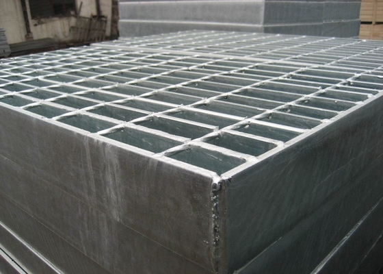 China Presssure cerró la carga de acero resistente de rejilla de las rejillas de la reja/del piso 1200 toneladas proveedor