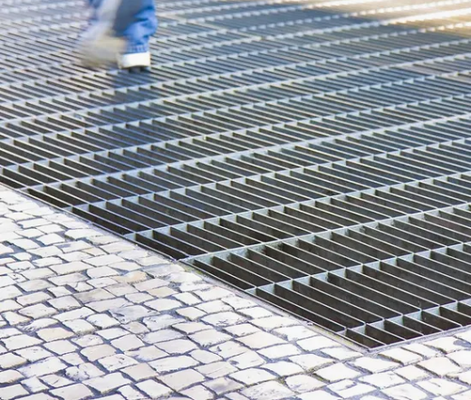 Rejas de acero galvanizado en caliente - Rejas de barras resistentes al deslizamiento de alta resistencia para pisos industriales