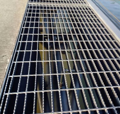 Rejilla de piso de acero galvanizado por inmersión en caliente para trabajo pesado