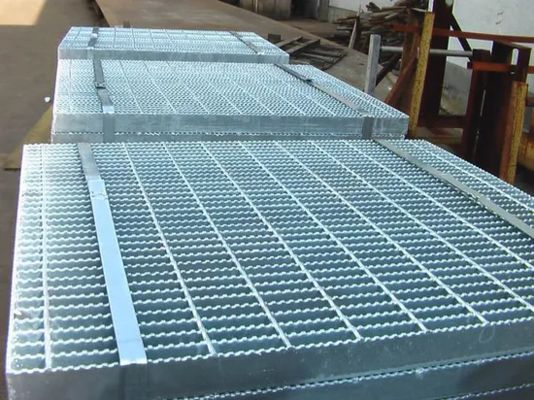 Acero suave 25X5mm barras de rodamiento galvanizadas de rejilla proveedor estándar 6.0 metros