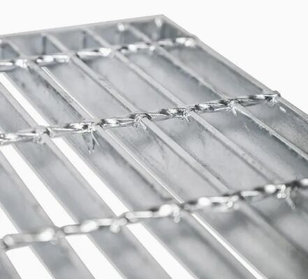 Heavy Duty Corrosion Resistant Stainless Steel Grating with Customizable Sizes for Industrial Applications