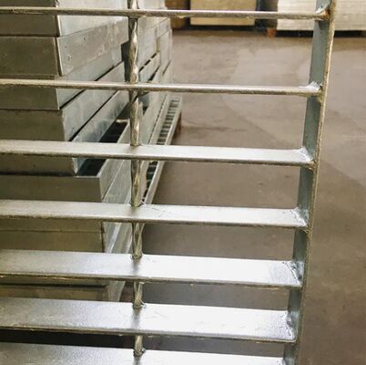 Rejas de acero galvanizado en caliente con diseño antideslizante para capacidad de carga pesada