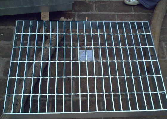 Cubierta de acero galvanizada del dren de la reja con el camino del marco del ángulo/el traje urbanos del cuadrado