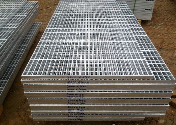 El piso industrial de rejilla de acero de la plataforma del color de la astilla ralla el tipo llano