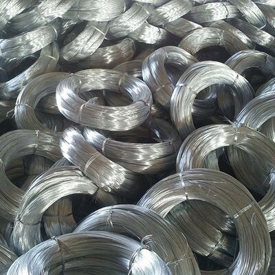 Alambre de hierro galvanizado en caliente - Alambre de acero GI resistente a la corrosión para aplicaciones versátiles