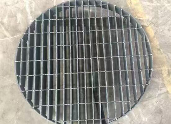 Rejilla de acero inoxidable 304/316 con paso de barra de soporte de 30 mm para cubiertas de zanjas y drenaje resistentes a la corrosión